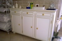 Badschrank